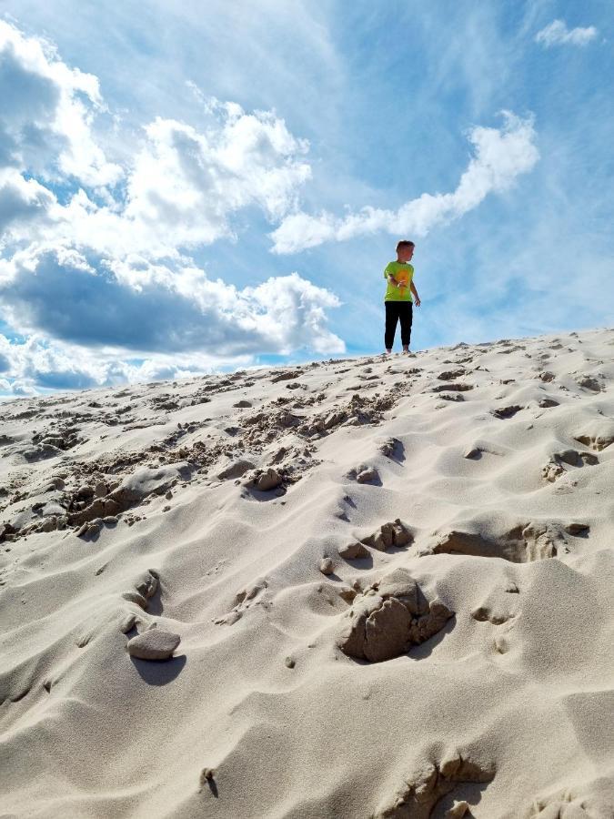 Siedlisko Na Wydmach, Domki Klimatyzowane Леба Екстер'єр фото